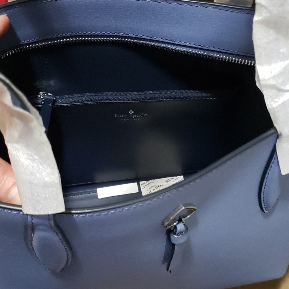 Authentic Adele - Picture 3 of 3